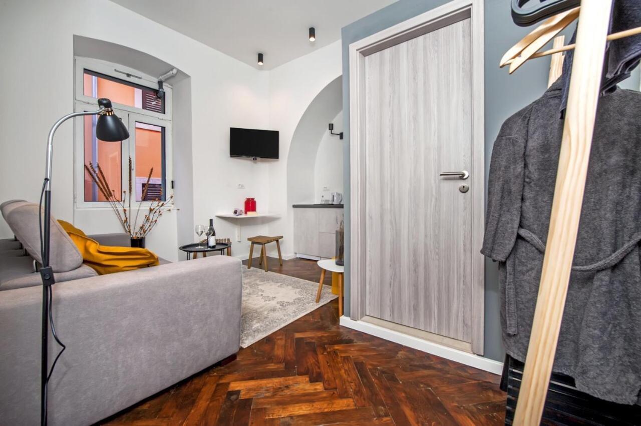 Ferienwohnung Mini Studio Mignon Rovinj Exterior foto